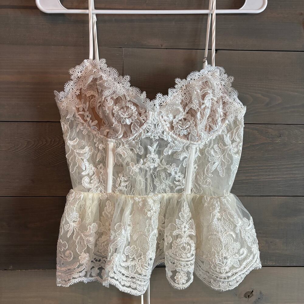 V. CHAPMAN x REVOLVE | Iris Lace Corset Top Ivory Size 0 Boned Peplum - Picture 2 of 8